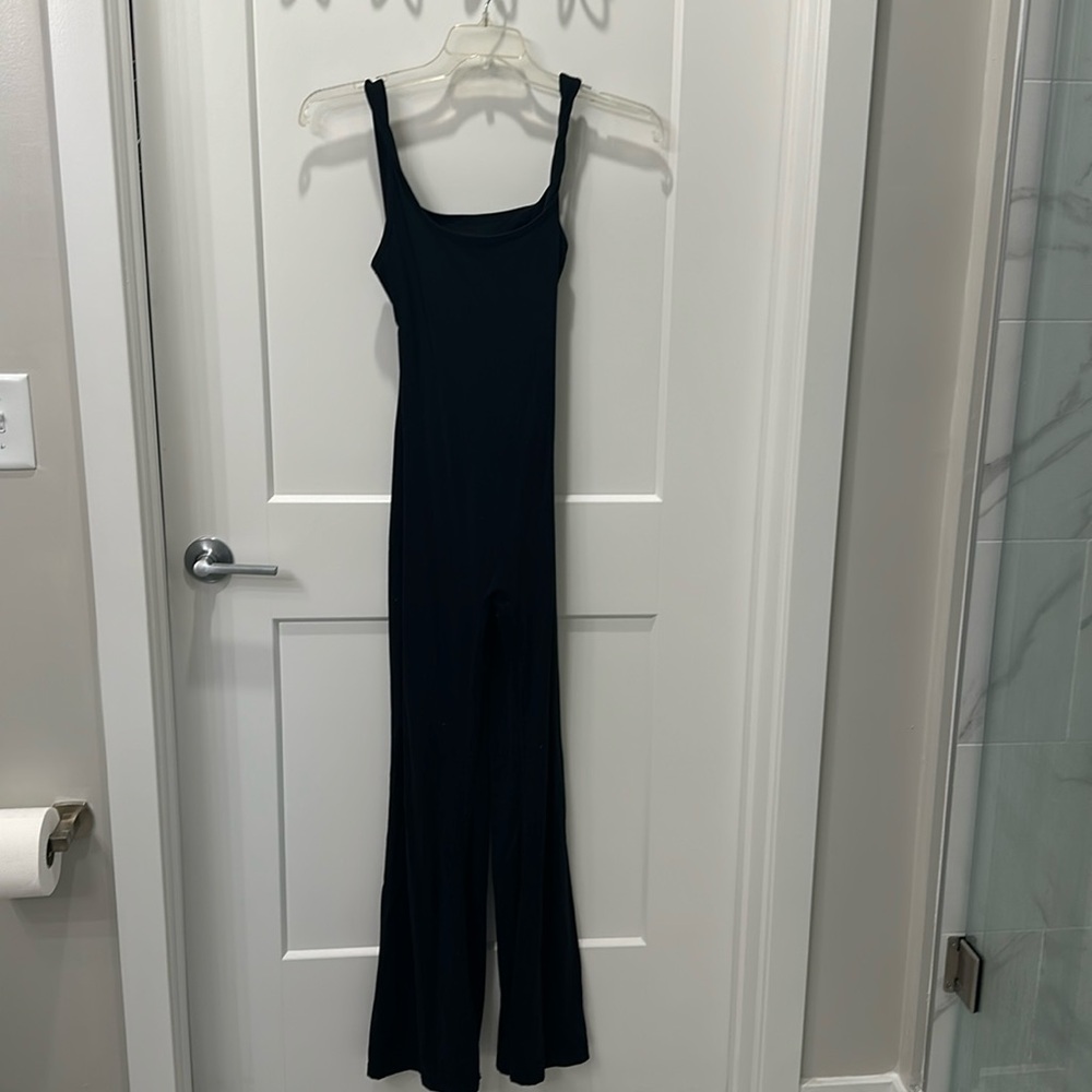 Black one piece XL spandex 💛💛💛
